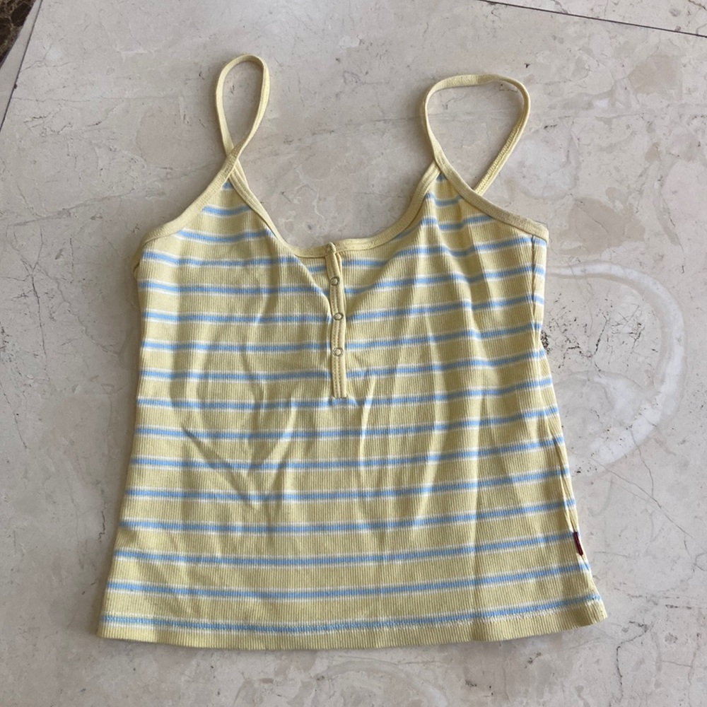 LEVIS TANK